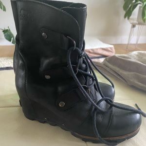 Sorel wedge boots